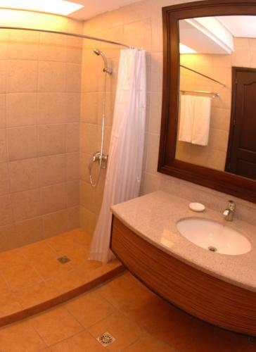 Planta Centro Bacolod Hotel & Residences