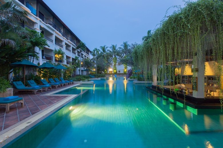 Hotel Banthai Beach Resort And Spa