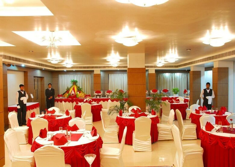Hotel Kiranshree Portico
