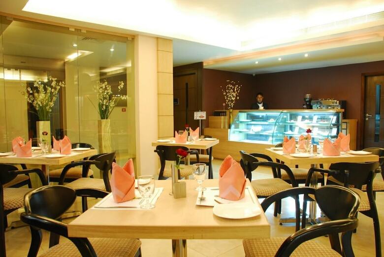 Hotel Kiranshree Portico