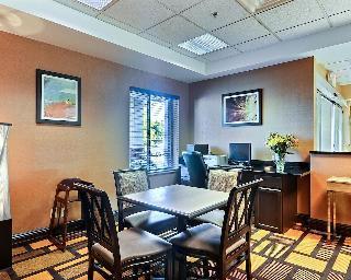 Hotel Comfort Inn East