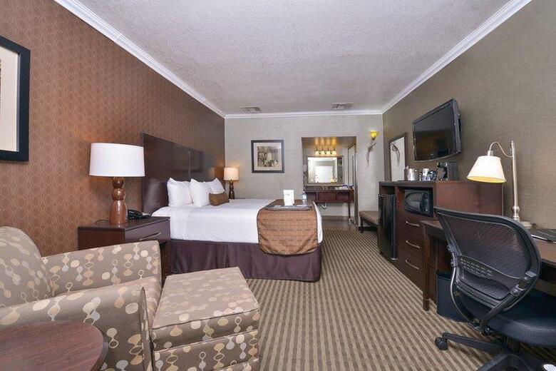 Best Western Inn Suites Hotel