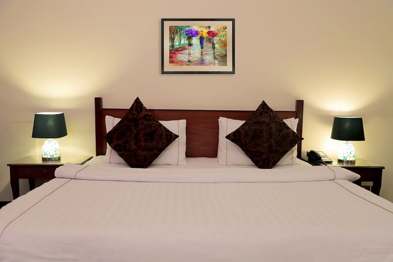 The Residency Hotel