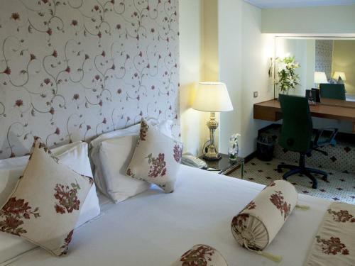 Avari Lahore Hotel