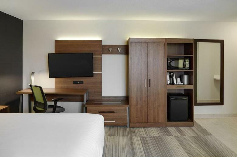 Hotel Holiday Inn Express Toronto Downtown