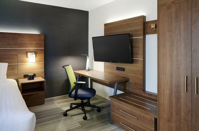 Hotel Holiday Inn Express Toronto Downtown