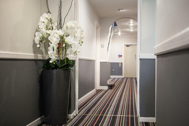 Hotel Sky Plaza Cardiff