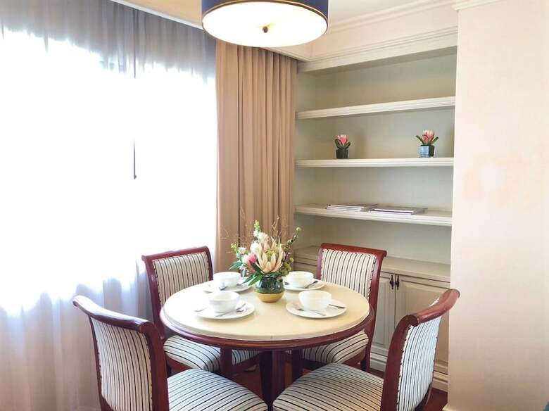 Hotel Centre Point Sukhumvit Soi 10