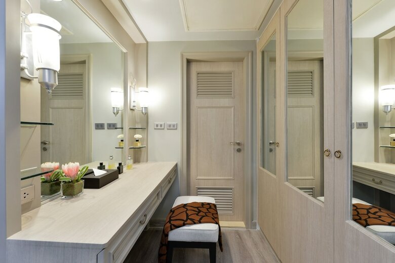 Hotel Centre Point Sukhumvit Soi 10
