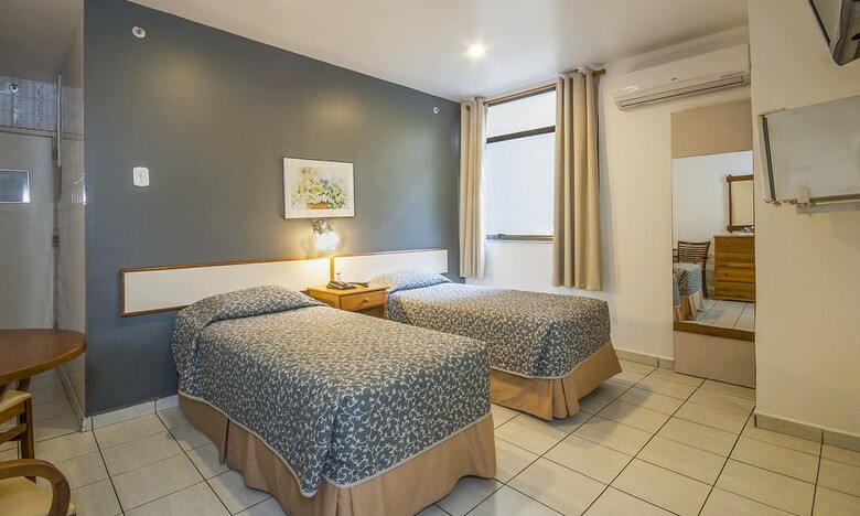Apa Hotel