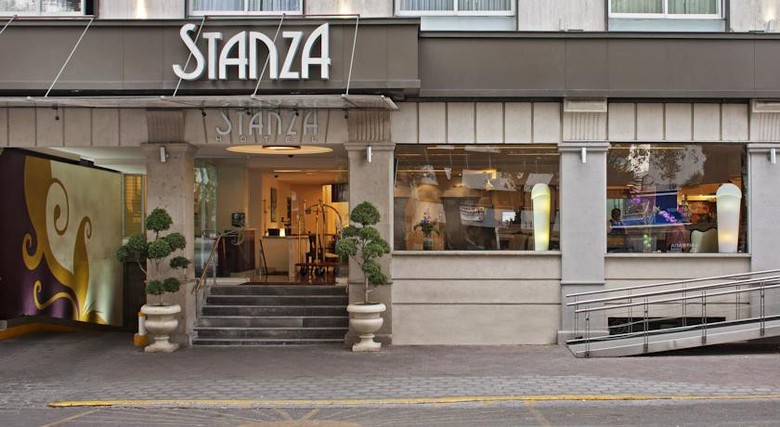 Stanza Hotel