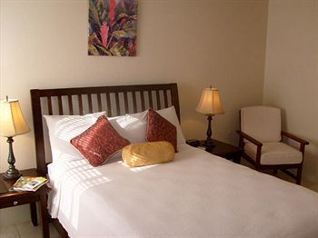 Hotel Grooms Beach Villa & Resort