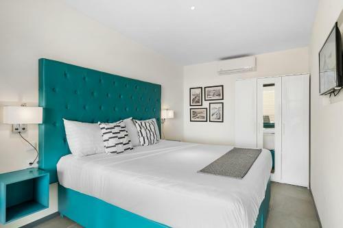 The Ritz Village Hotel - Adults Only
