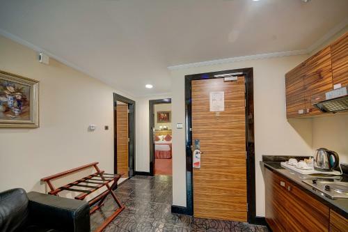 Rayan Hotel Corniche