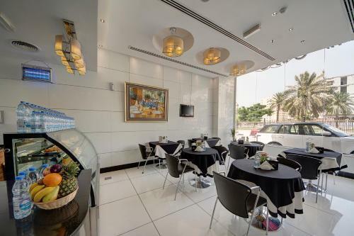 Rayan Hotel Corniche