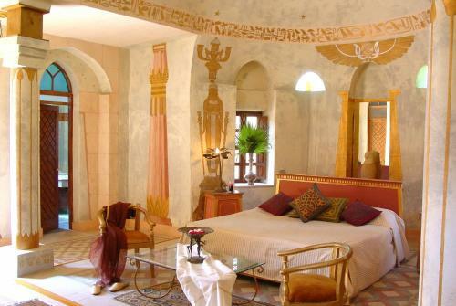 Al Moudira Hotel