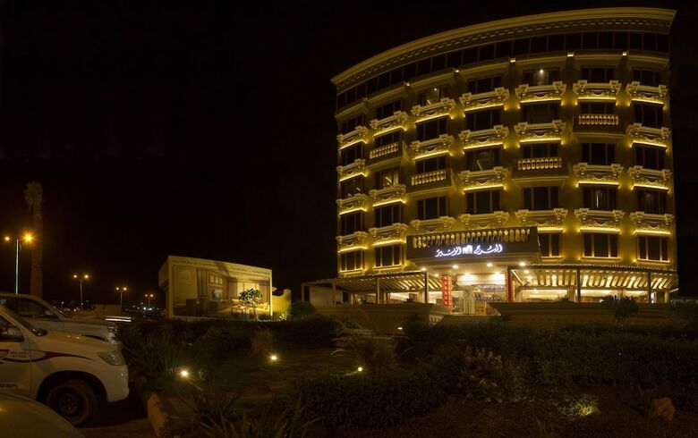 Hotel Al Borg Al Watheer