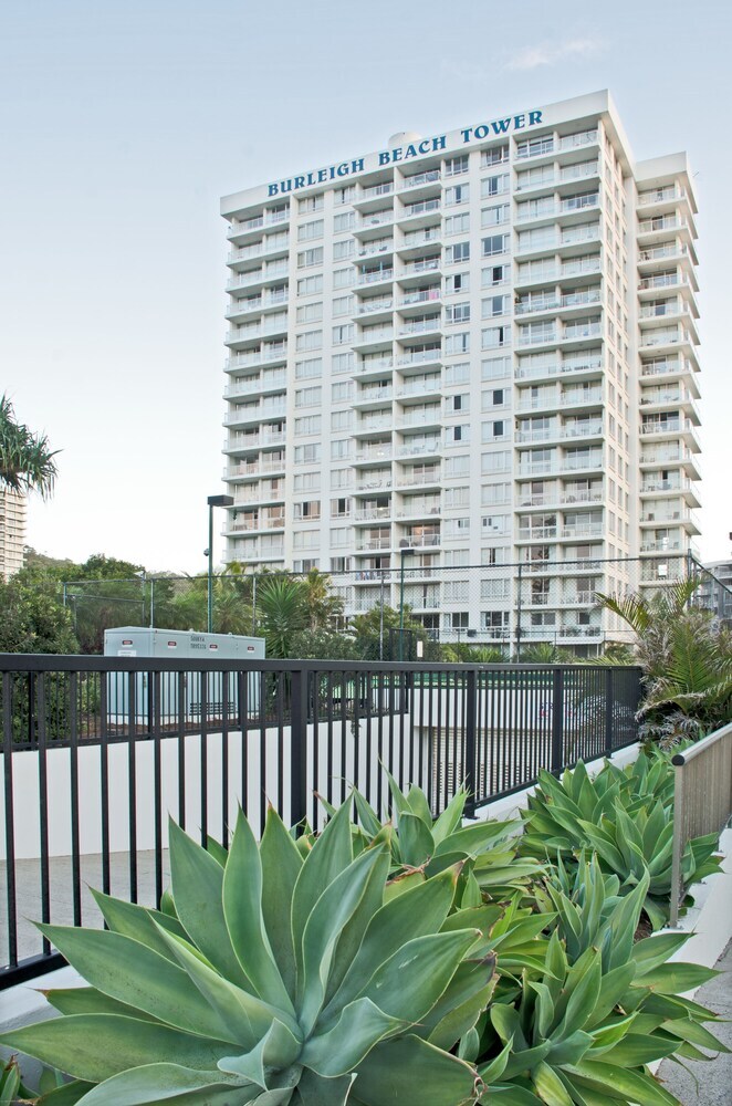 Aparthotel Burleigh Beach Tower