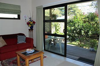 Annick House Bed And Breakfast