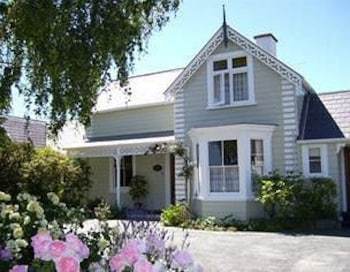 Bed & Breakfast Cambria House