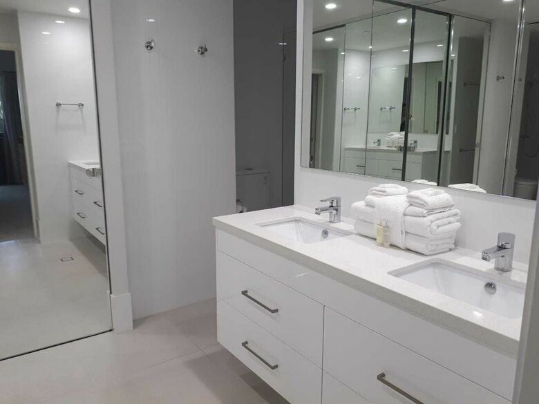 Aparthotel De Ville Apartments