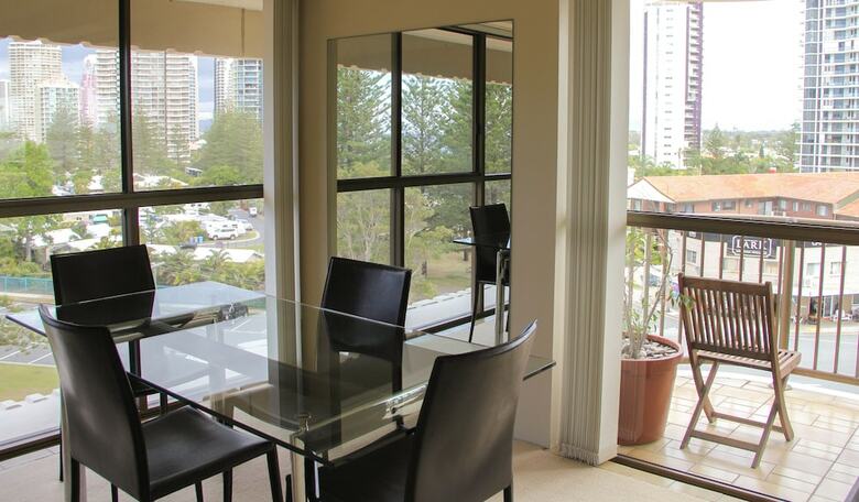 Aparthotel De Ville Apartments