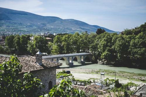 Berat Backpackers Hostel