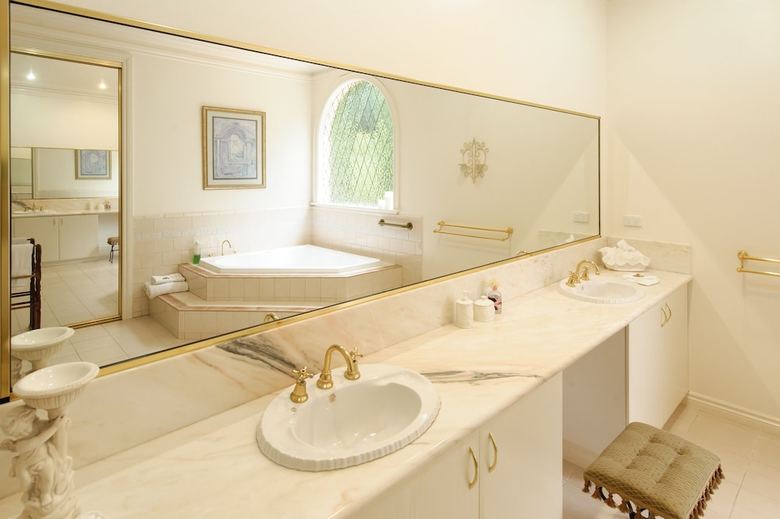 Hostal Montfort Manor