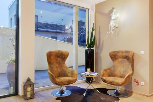 Amedia Hotel & Suites