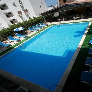 New York Plaza Hotel Apartments