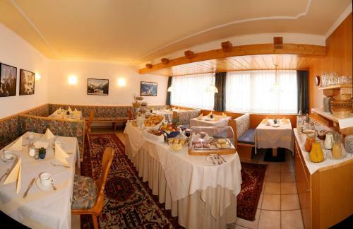 Hostal Pension Tirol