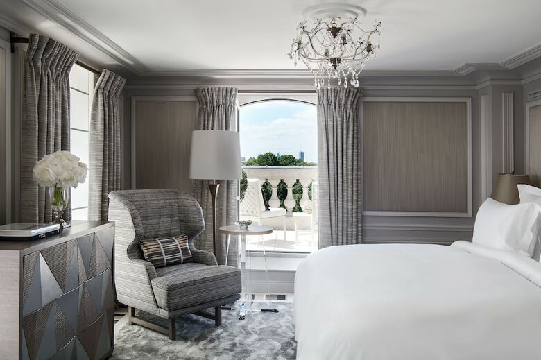 Hotel De Crillon
