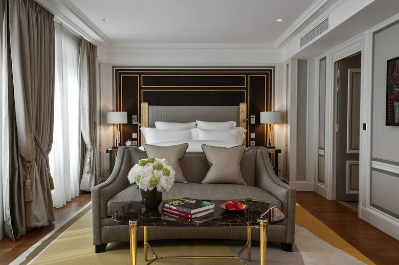 Hotel De Crillon