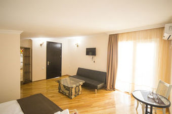 Hotel Log Inn
