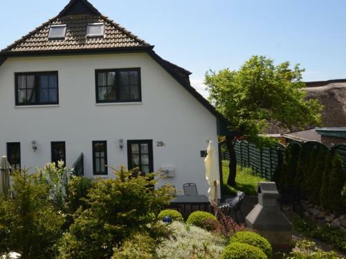 Holiday Home Boddenstrasse.1