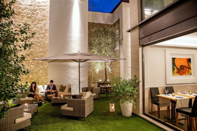 Best Western Plus Hotel Spring House