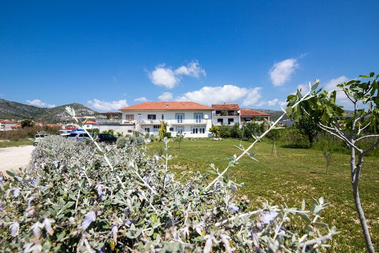 House Ivica