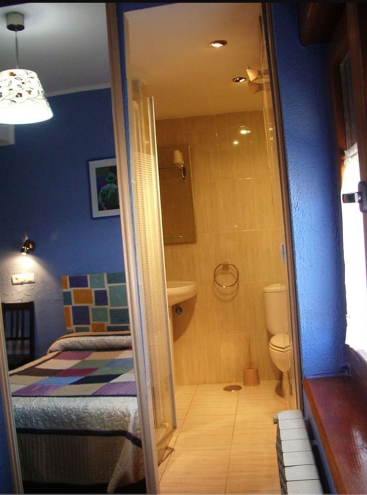 Hostal Hospedaje Senda Del Huerna