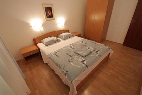 Apartment In Dramalj 14097