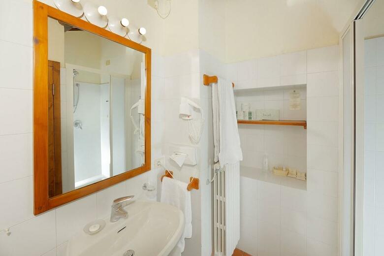 Hotel Relais Vignale