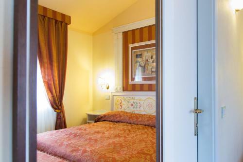 Hotel Tuder