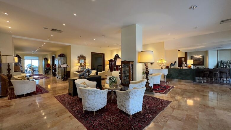 Hotel National