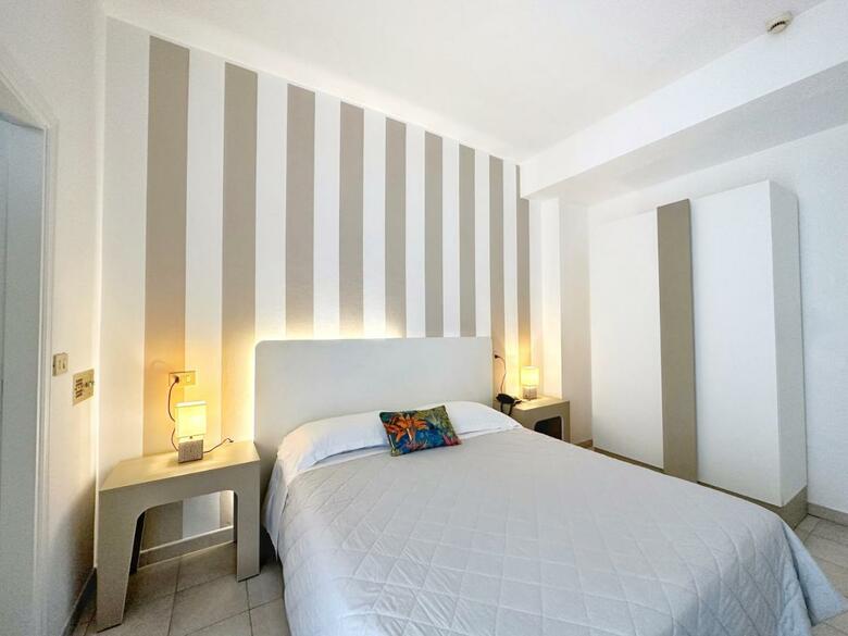 Hotel Brown