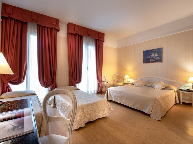 Hotel President
