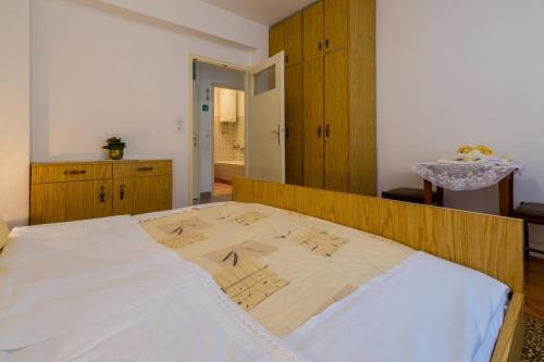 Apartment In Crikvenica 5265