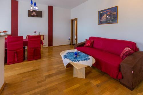 Three-bedroom Apartment In Crikvenica XI