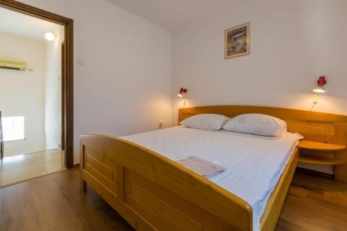 Two-bedroom Apartment Crikvenica 24