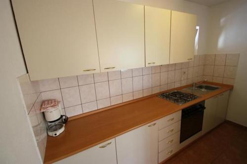 Apartment In Crikvenica 14095