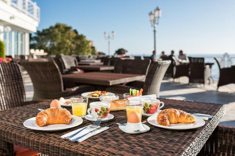 Hotel Kalura