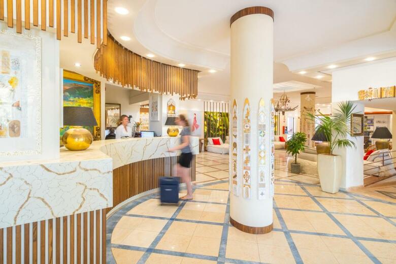 Hotel Kalura